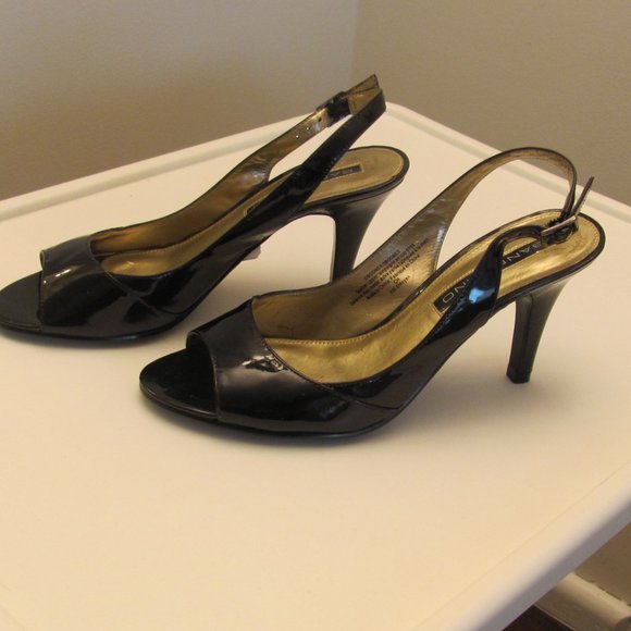 $55 for these brand new size 6 Bandolino slingback heels! - Picture 2 of 4